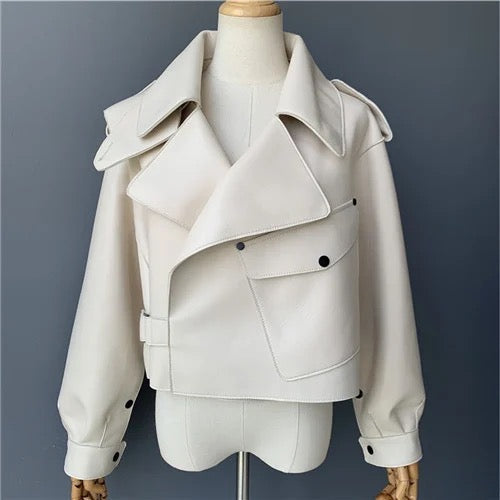 Epaulettes embellished leather jacket. Jacheta din piele cu epoleti KALINKA FURS