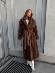 Palton din blană ecologică stil nurcă blackglama