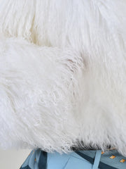 Manteau court Mira en fourrure naturelle de mouton mongol, col anglais, longueur 40 cm