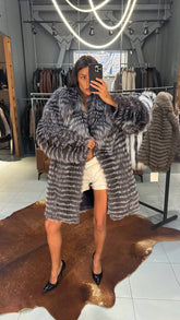 Manteau Ella en vison naturel, disponible en deux couleurs