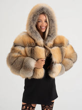 Daria Haină scurtă din blană naturală de vulpe de stepă, cu glugă