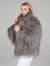 Manteau Lavinia en peau de mouton mongole à col anglais