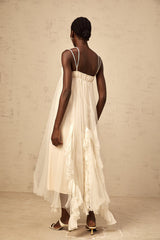 Zenya rochie maxi din tul cu volane și straturi, în culori neutre