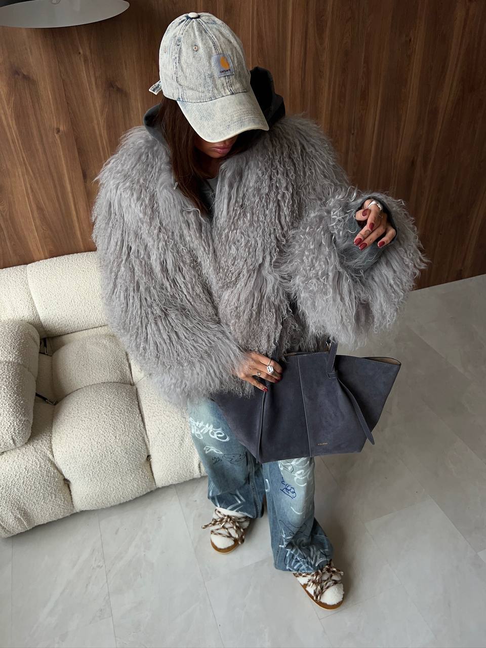 Blana mongoleza de culoare gri. Guler clasic. Lungime 60cm KALINKA FURS