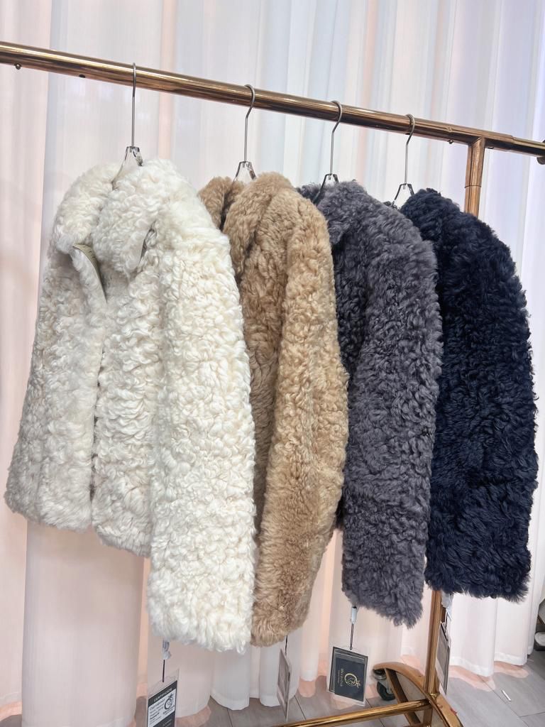 Tigrado Fur Coat. Geaca din blana naturala de oaie Tigrado KALINKA FURS