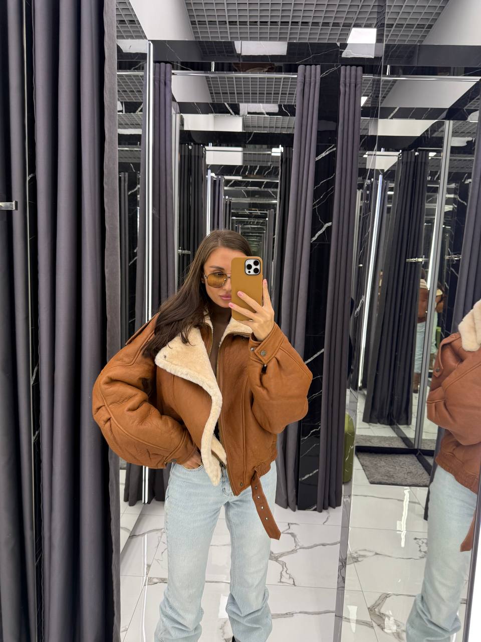 Shearling Jacket in Brown. Cojoc de iarnă din piele și blană naturală de oaie KALINKA FURS