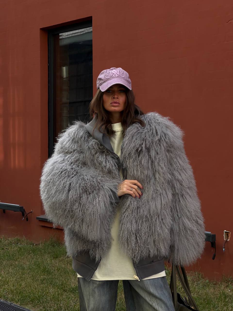 Blana mongoleza de culoare gri. Guler clasic. Lungime 60cm KALINKA FURS