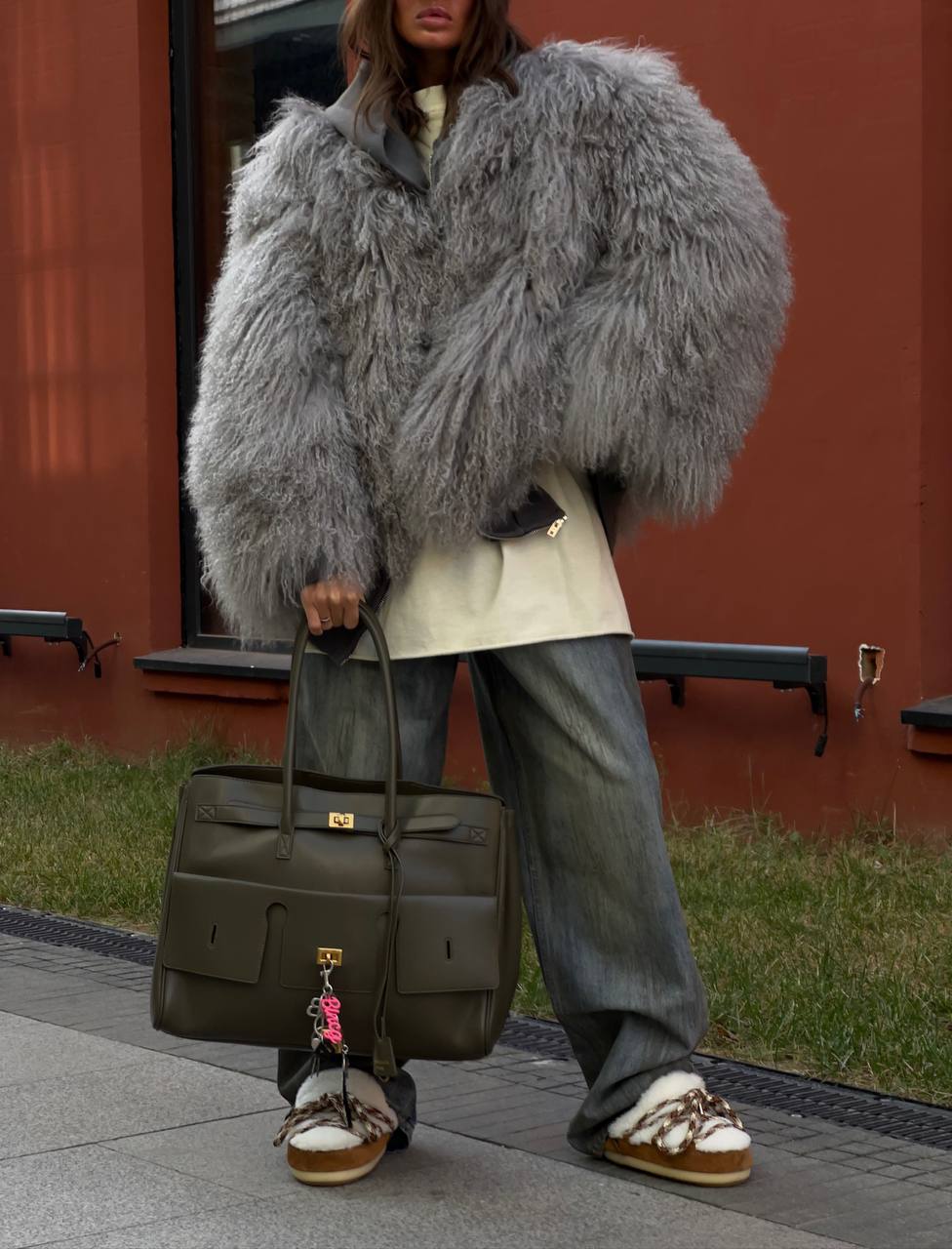 Blana mongoleza de culoare gri. Guler clasic. Lungime 60cm KALINKA FURS