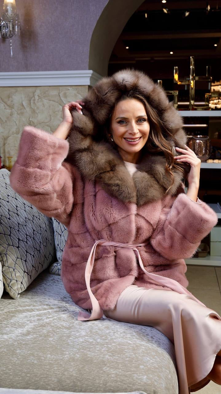 Hooded mink fur coat with marten collar. Haina din blana naturala din vizon cu gluga din jder KALINKA FURS