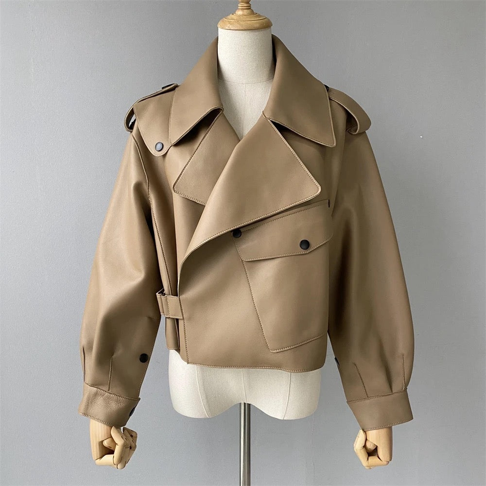 Epaulettes embellished leather jacket. Jacheta din piele cu epoleti KALINKA FURS