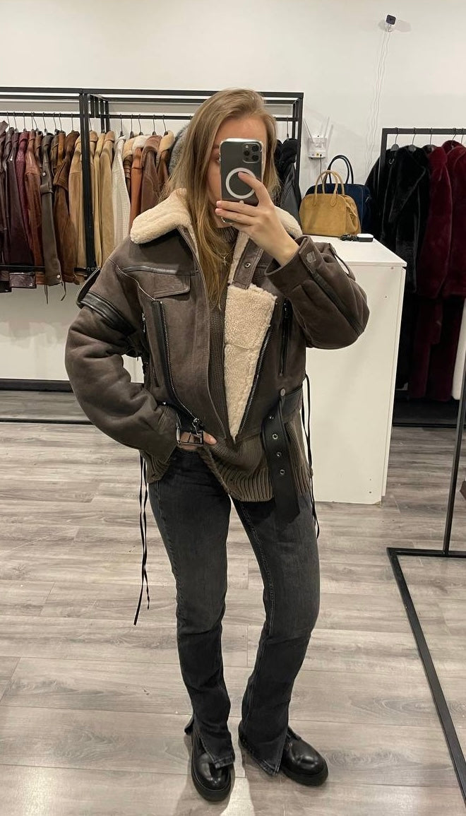 Shearling Brown Jacket. Cojoc maro din blană și piele naturală KALINKA FURS