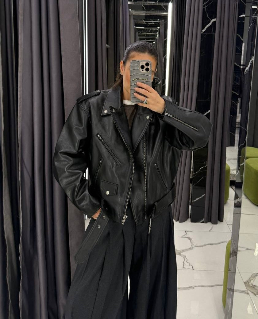 Oversized Vintage Bomber Jacket. Jacheta din piele naturala. Stil oversized. KALINKA FURS