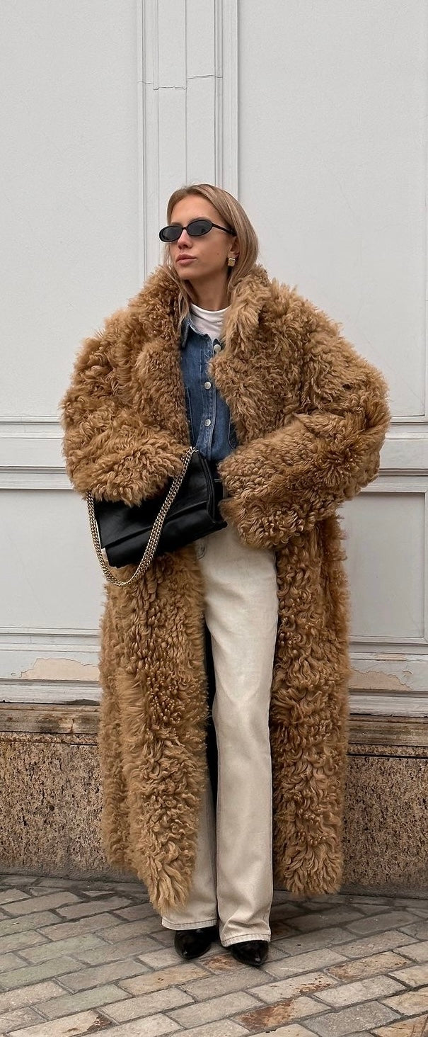 Tigrado Shearling Coat in Light Brown. Cojoc lung din oaie Tigrado KALINKA FURS
