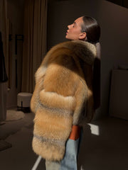 Medeya haina din blana naturala de vulpe canadiana cu guler revere