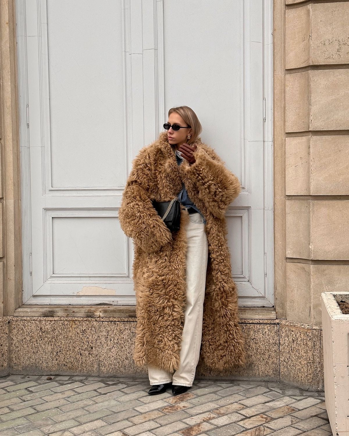 Tigrado Shearling Coat in Light Brown. Cojoc lung din oaie Tigrado KALINKA FURS