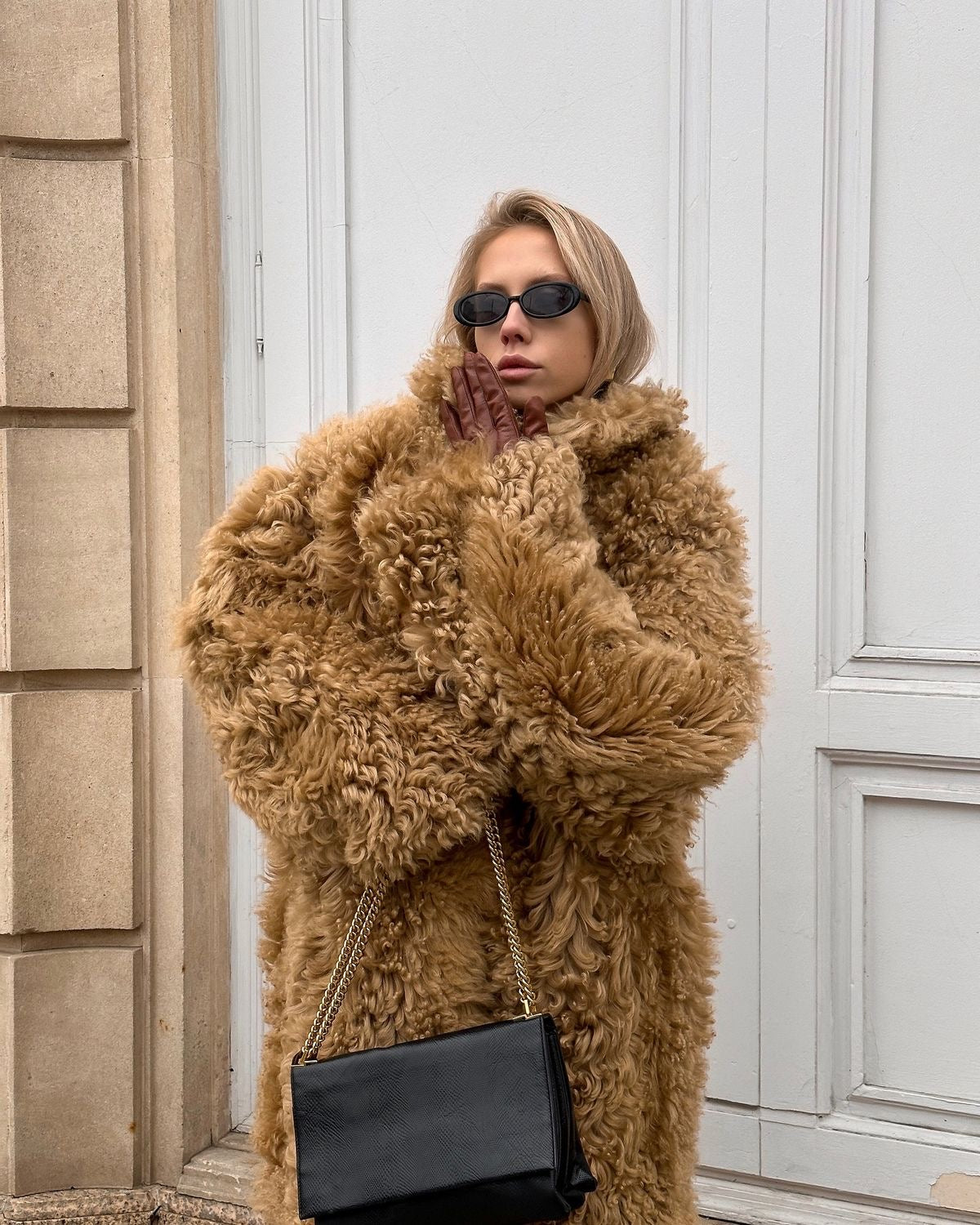 Tigrado Shearling Coat in Light Brown. Cojoc lung din oaie Tigrado KALINKA FURS