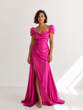 Elyra Rochie fuchsia de seară cu tăietură