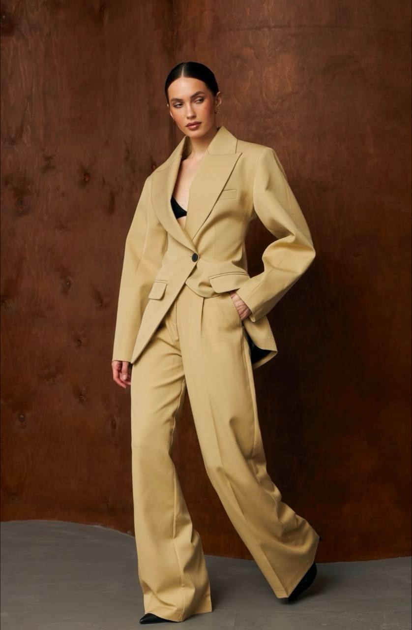 Set sacou cu umeri dublați și pantaloni KALINKA FURS