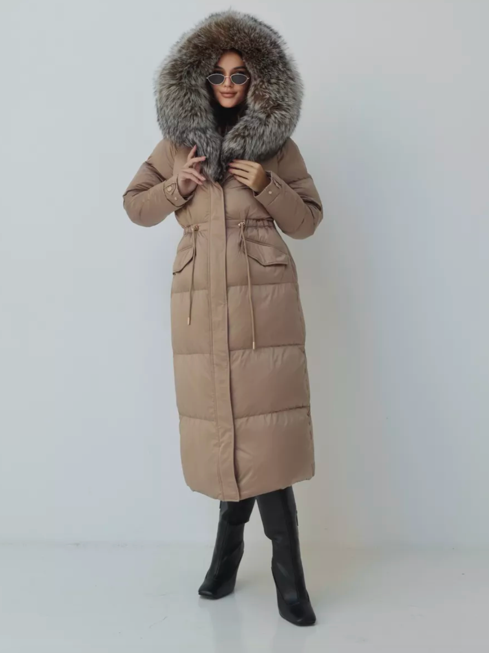 Geaca lunga de iarna cu puf de gasca si guler din vulpe KALINKA FURS