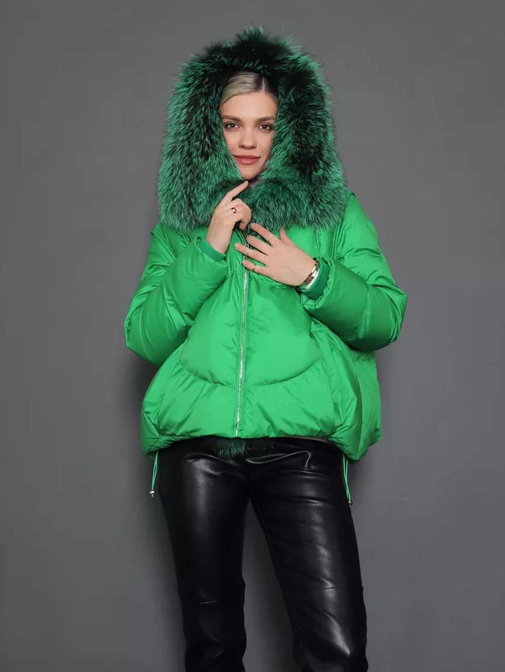 Geaca cu puf de gasca si guler din vulpe KALINKA FURS