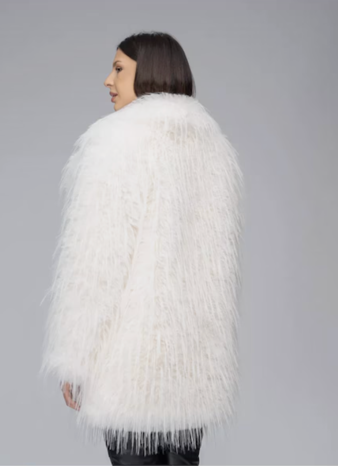 Blana ecologica din pene de strut. Culoare alb KALINKA FURS