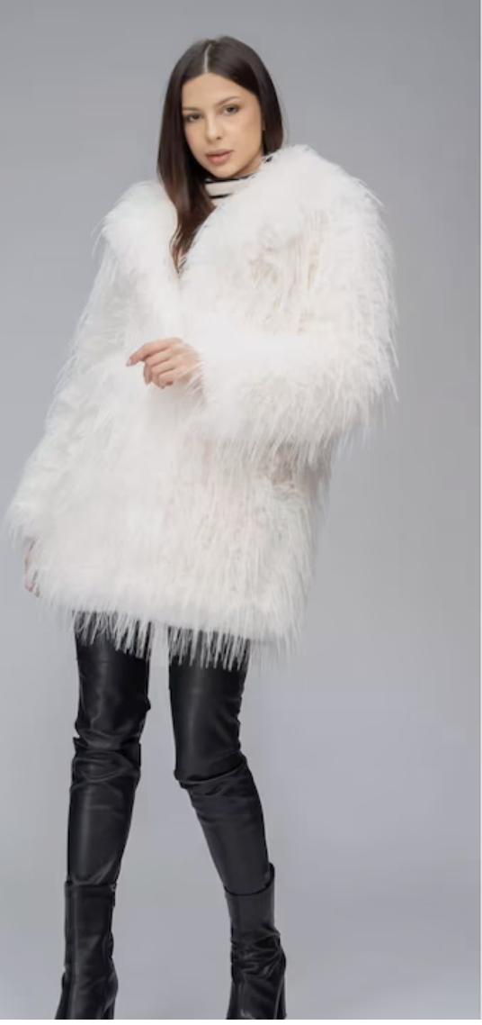 Blana ecologica din pene de strut. Culoare alb KALINKA FURS