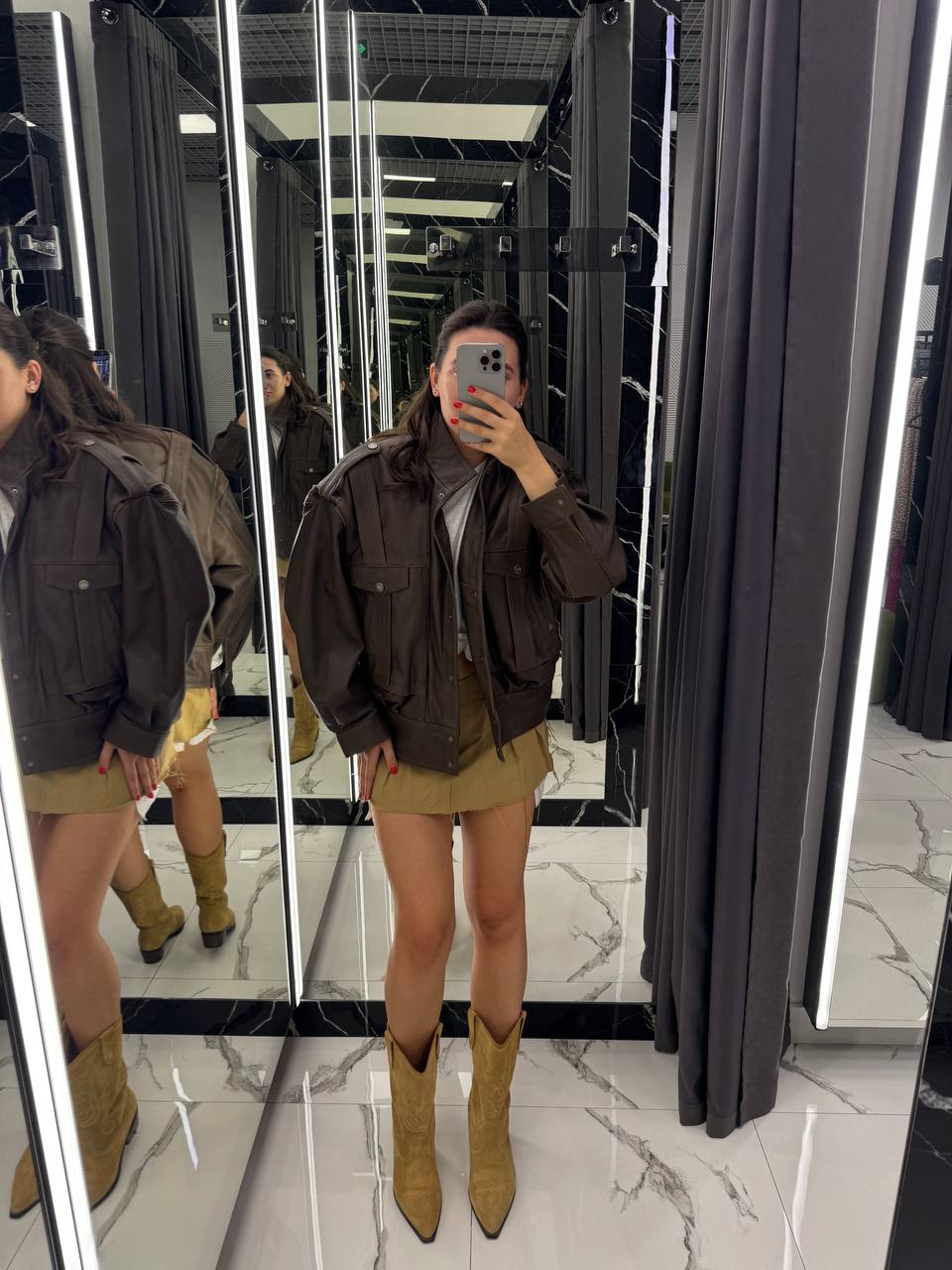 Brown jacket with staples. Geaca din piele naturala cu capse KALINKA FURS