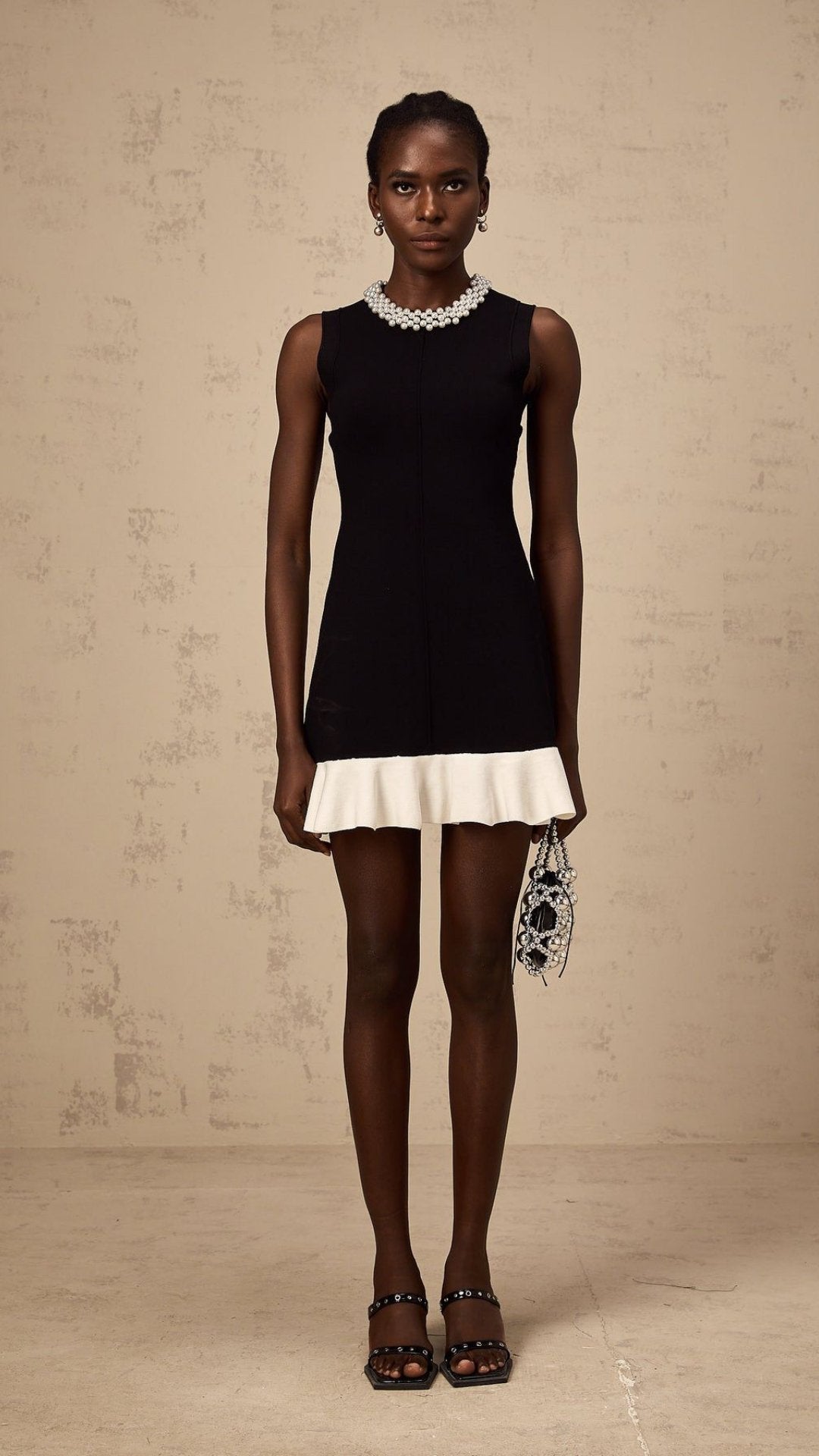 Rochie neagră cu mini perle KALINKA FURS