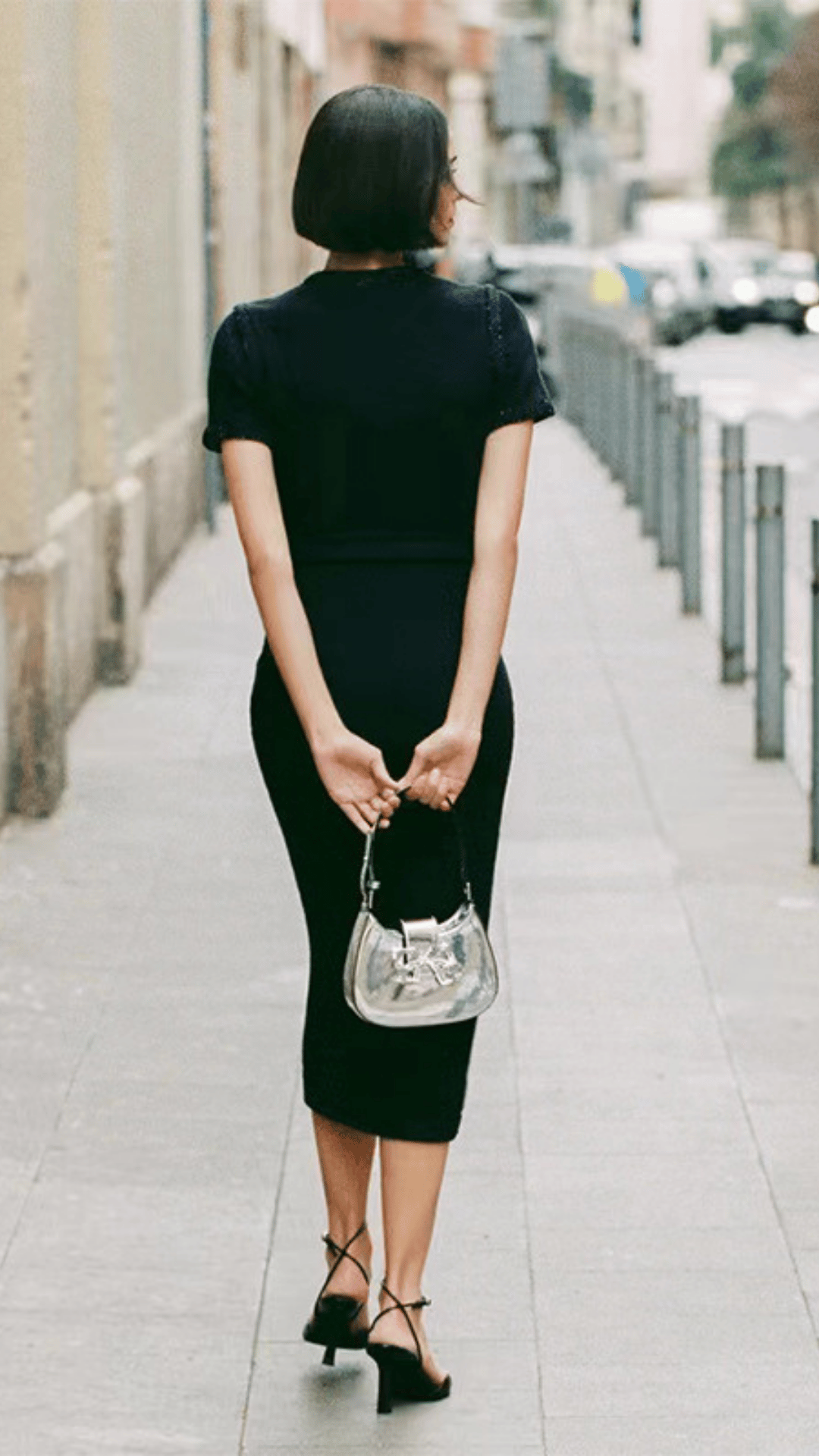 Costum bleumarin cu nasturi de cristal KALINKA FURS