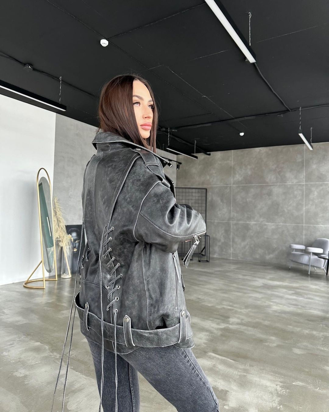 Medium biker jacket with laces. Jacheta biker cu efect washed KALINKA FURS