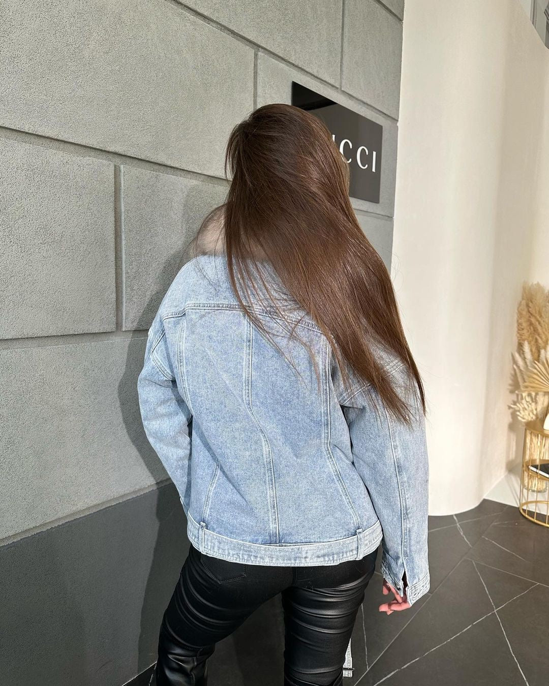 Jeans Jacket with Marten Collar. Geaca de blugi cu guler detasabil din blana naturala de jder. KALINKA FURS