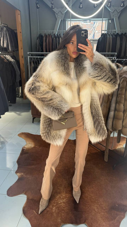 Bridgette haina din blană naturală de vulpe canadiană. Ediție limitată