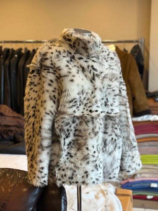 Aleona Cojoc din blană naturală de oaie Toscana cu print