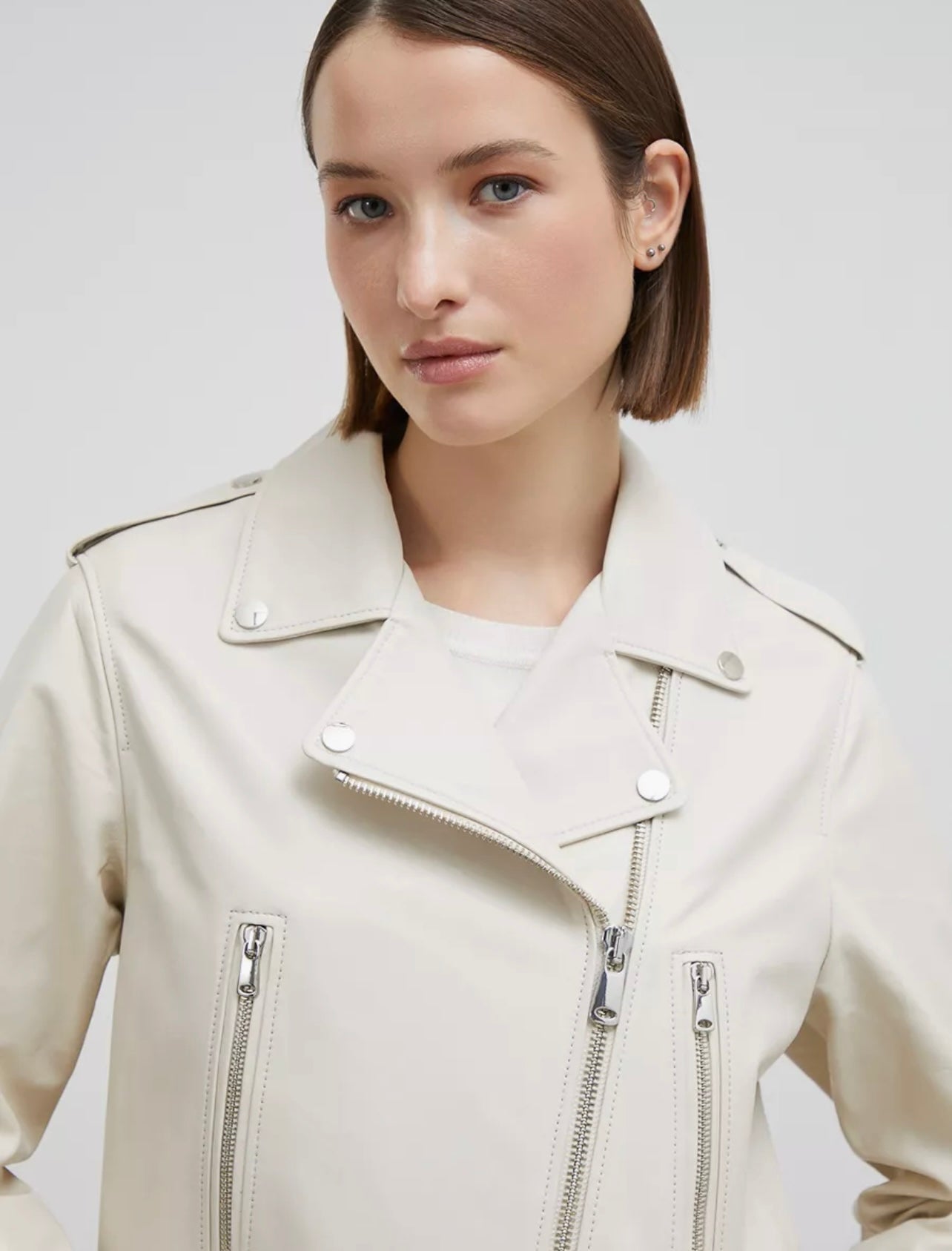White Vintage Leather Jacket