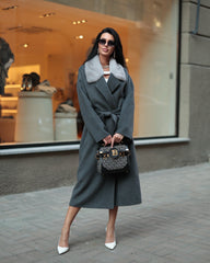 Cashmere Coat with Mink Collar. Palton din casmir cu guler din vizon KALINKA FURS