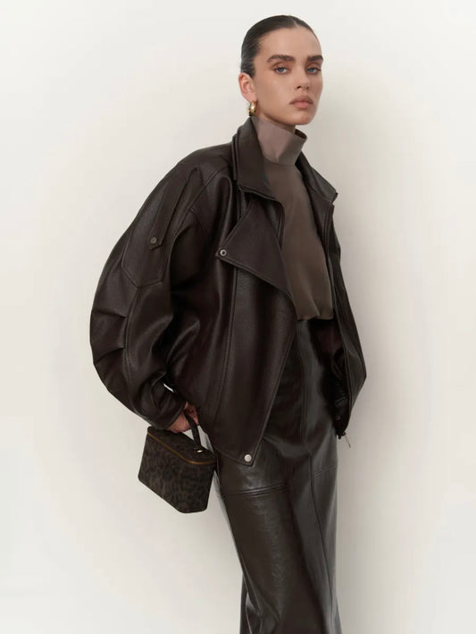 Mihaela geaca in stil masculin oversized