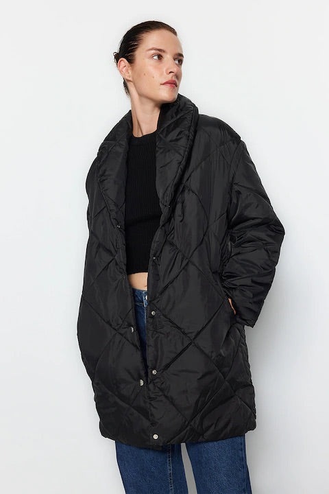 Oversized jacket with batting and quilted effect. Geaca cu vatelina si aspect matlasat