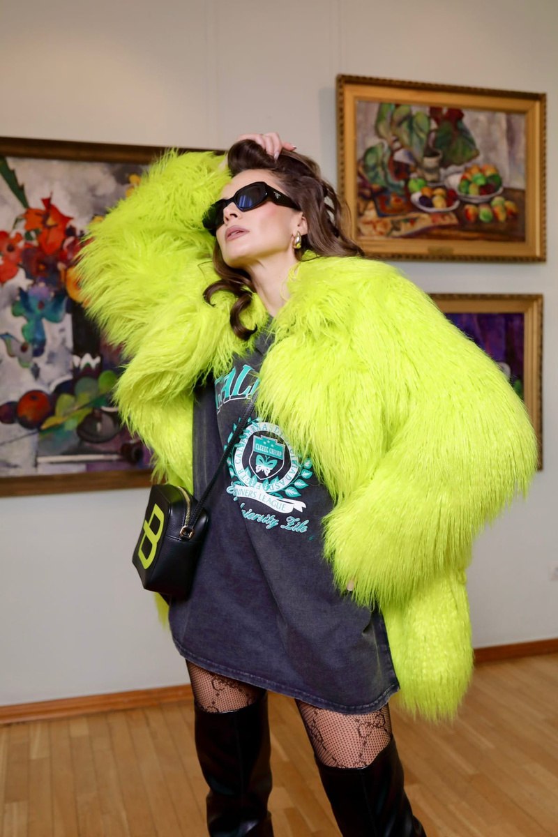 Mongolian fur in neon green. Blana naturala mongoleza culoare Verde Neon