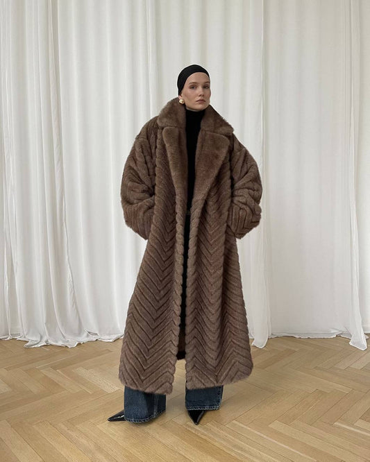 Mink Eco Coat in Brown. Blana eco din vizon