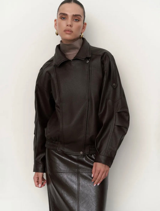 Mihaela geaca in stil masculin oversized