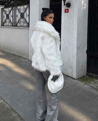 White Eco Fur. Blana ecologica alba KALINKA FURS