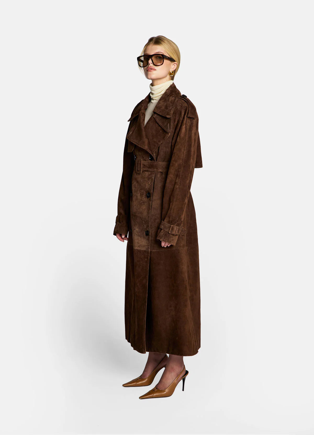 Natasa trench dark brown din piele întoarsă. Lungime 120cm
