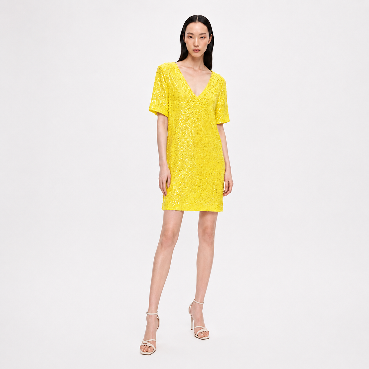 Rochie mini cu paiete