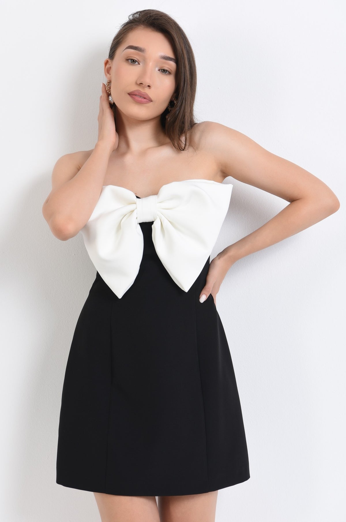 Marlena rochie bicoloră cu funda supradimensionată