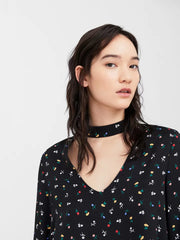 Blouse with floral print and neck detail, Mango, Size M