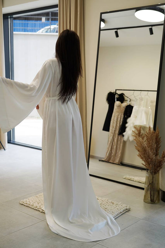 White Satin Robe. Halat alb din satin KALINKA FURS