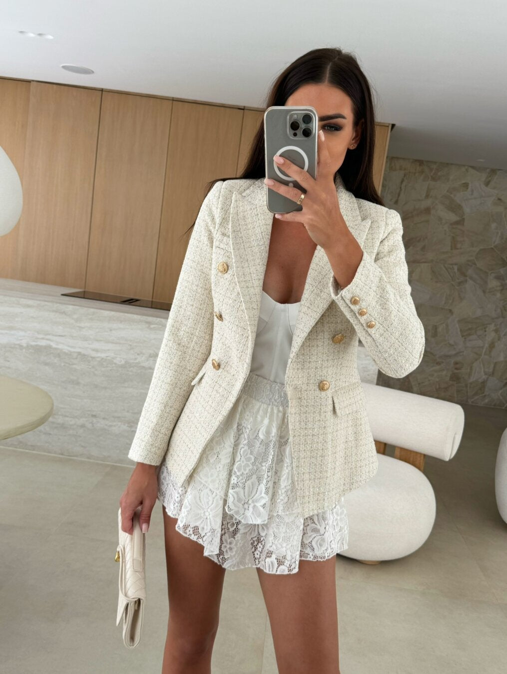 Six-button waist jacket. Sacou pe talie cu 6 nasturi KALINKA FURS