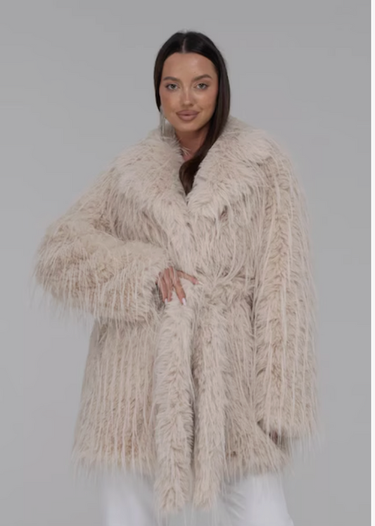 Blana ecologica din pene de strut. Culoare crem KALINKA FURS