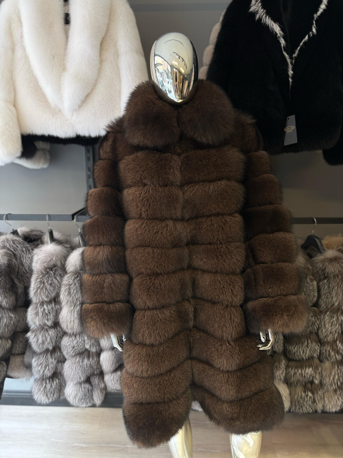 Sofia Blana naturala de vulpe. Lungime 100cm