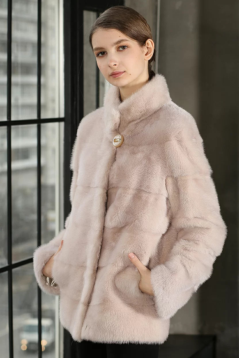 Natural Mink Fur Jacket. Haina din blana naturala de vizon.